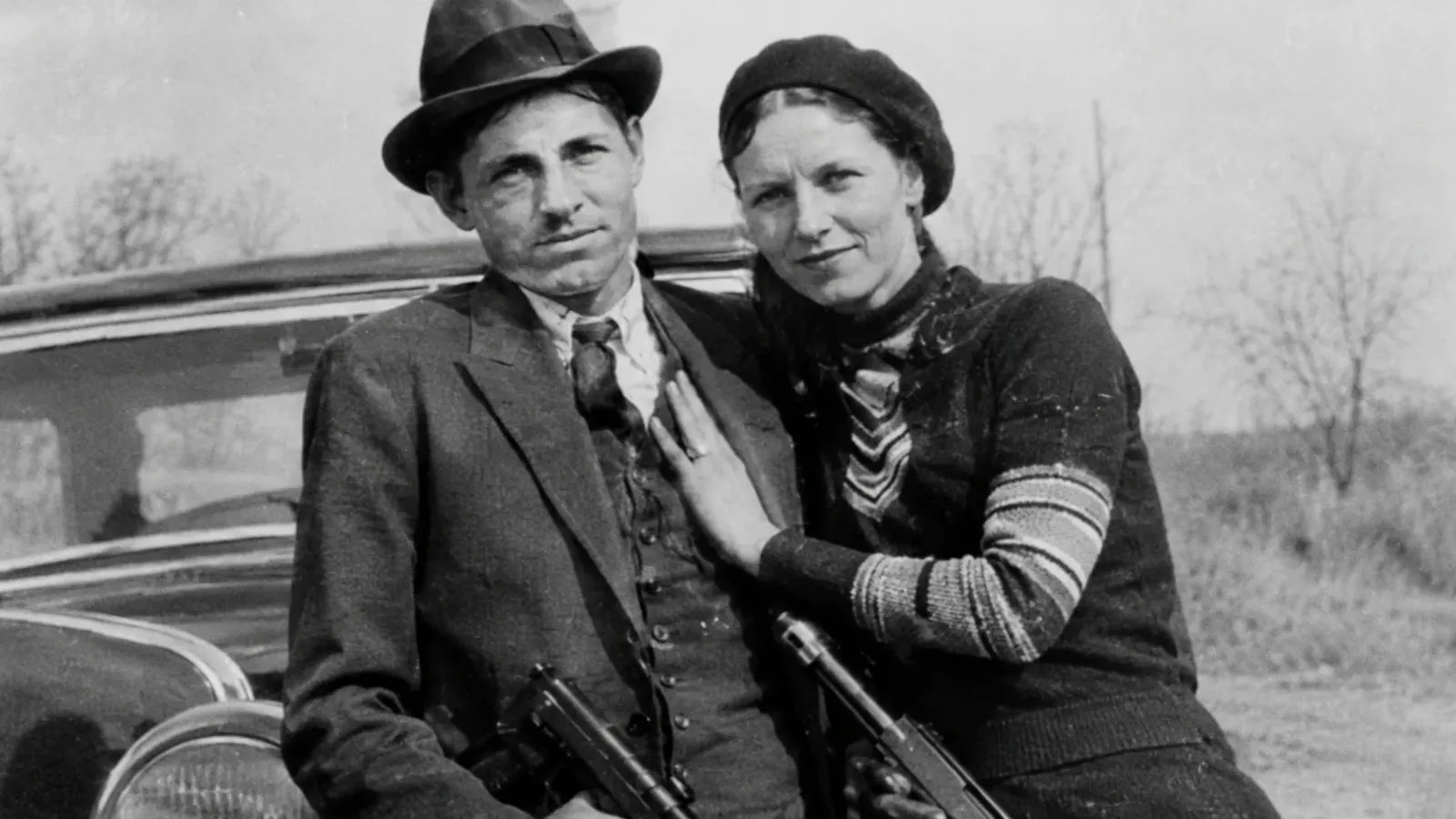 Outlaw Lovers: 15 Fascinating Facts About Bonnie and Clyde