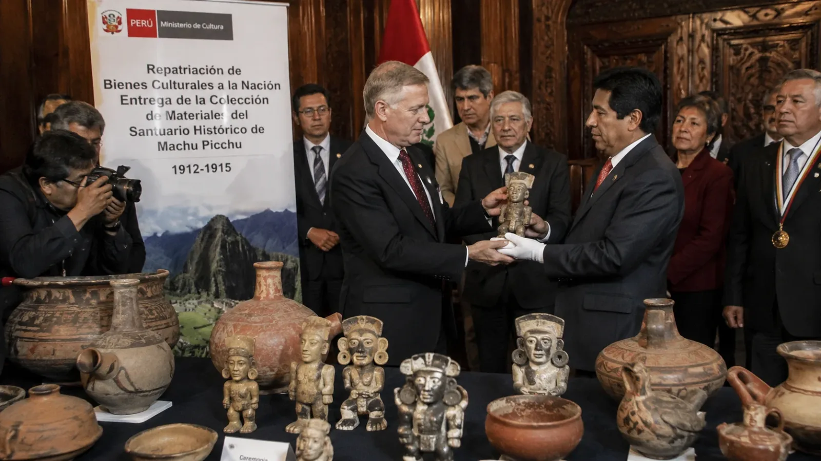 Following massive pressure from the Peruvian government, Yale finally agreed to return the entire collection to Peru in 2011.