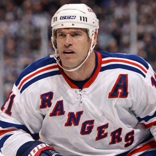 The Fearless Leader: 15 Fascinating Facts About Mark Messier