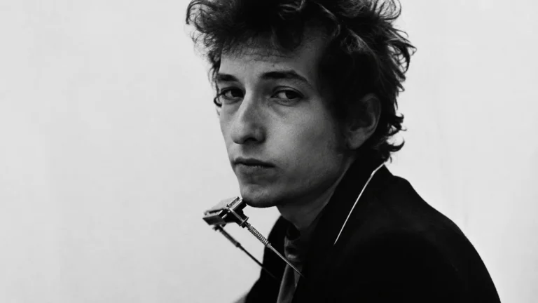 The Drifter's Escape: 15 Cool Facts About Bob Dylan